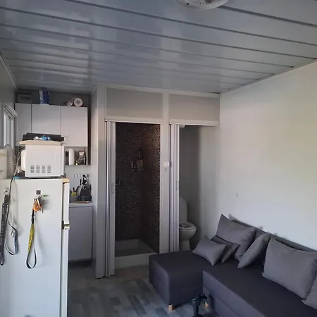 Cuki Apartmanhaz شقة Sarud