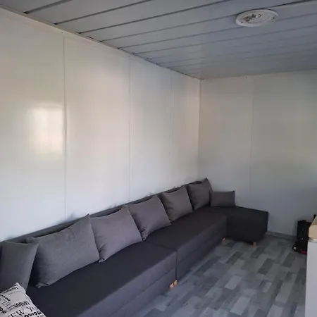 Cuki Apartmanhaz شقة *